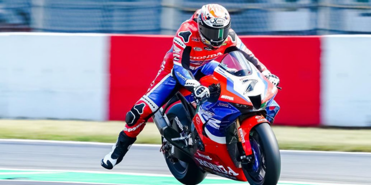 Iker Lecuona tratará de vencer al equipo Kawasaki