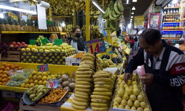 Inflación experimentaría una ligera desaceleración en mayo: sondeo de Reuters