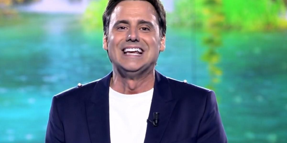 Ion Aramendi podría sustituir a Sonsoles Ónega si se cancela 'Ya son las ocho'