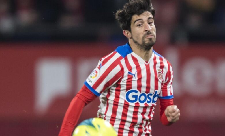 Jairo, ante el equipo de su tierra