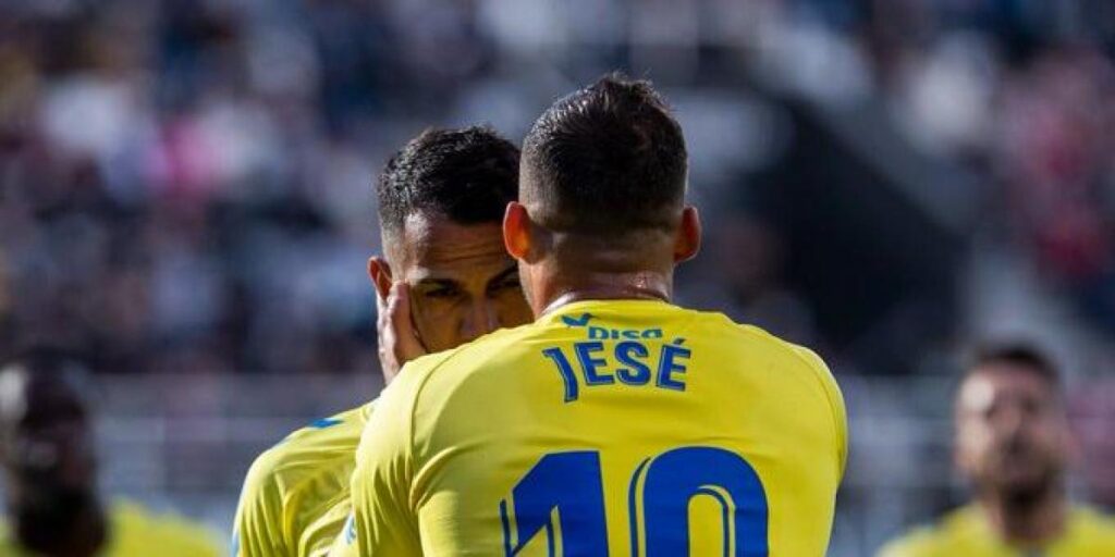 Jesé abre la puerta de salida de Las Palmas y Vitolo y Araujo la de entrada