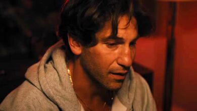 Jon Bernthal tiene una aventura con su niñera en el tráiler de Sharp Stick