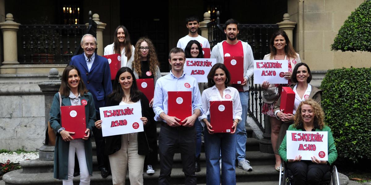 Jon Uriarte da la sorpresa y supera en avales a Barkala y Arechabaleta