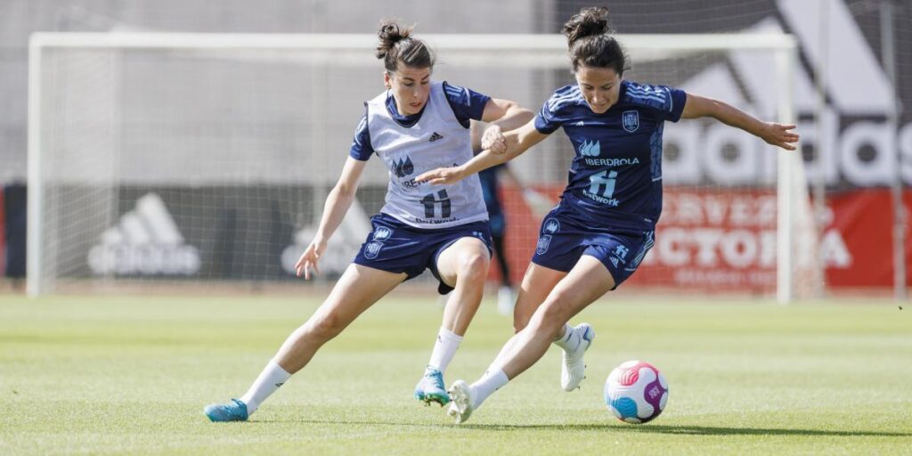 Jorge Vilda ya hace pruebas con las teóricas titulares