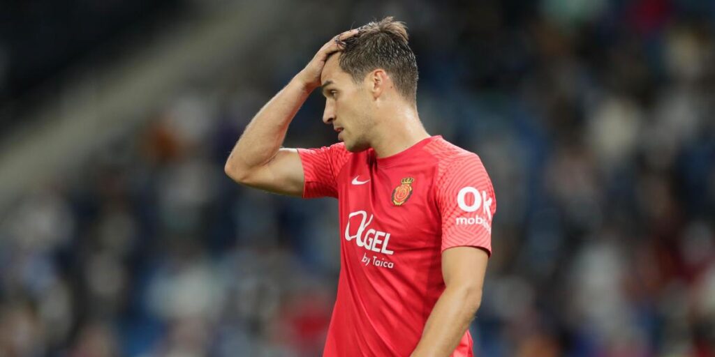 Joselu y Brian Oliván, a punto de caramelo