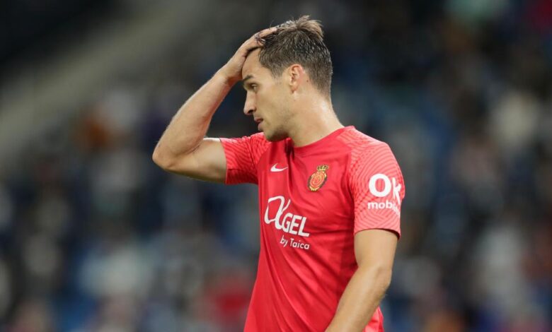 Joselu y Brian Oliván, a punto de caramelo