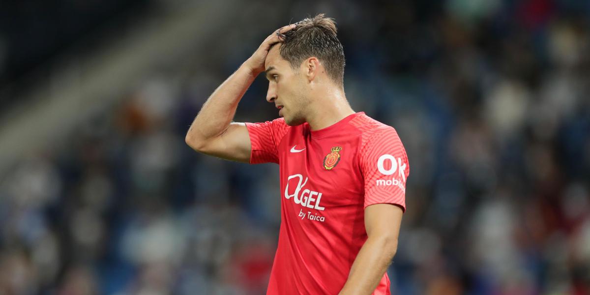 Joselu y Brian Oliván, a punto de caramelo