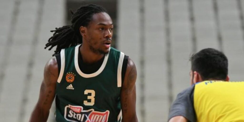 Juanma Rodríguez espera que Perry les "aporte físico y defensa"