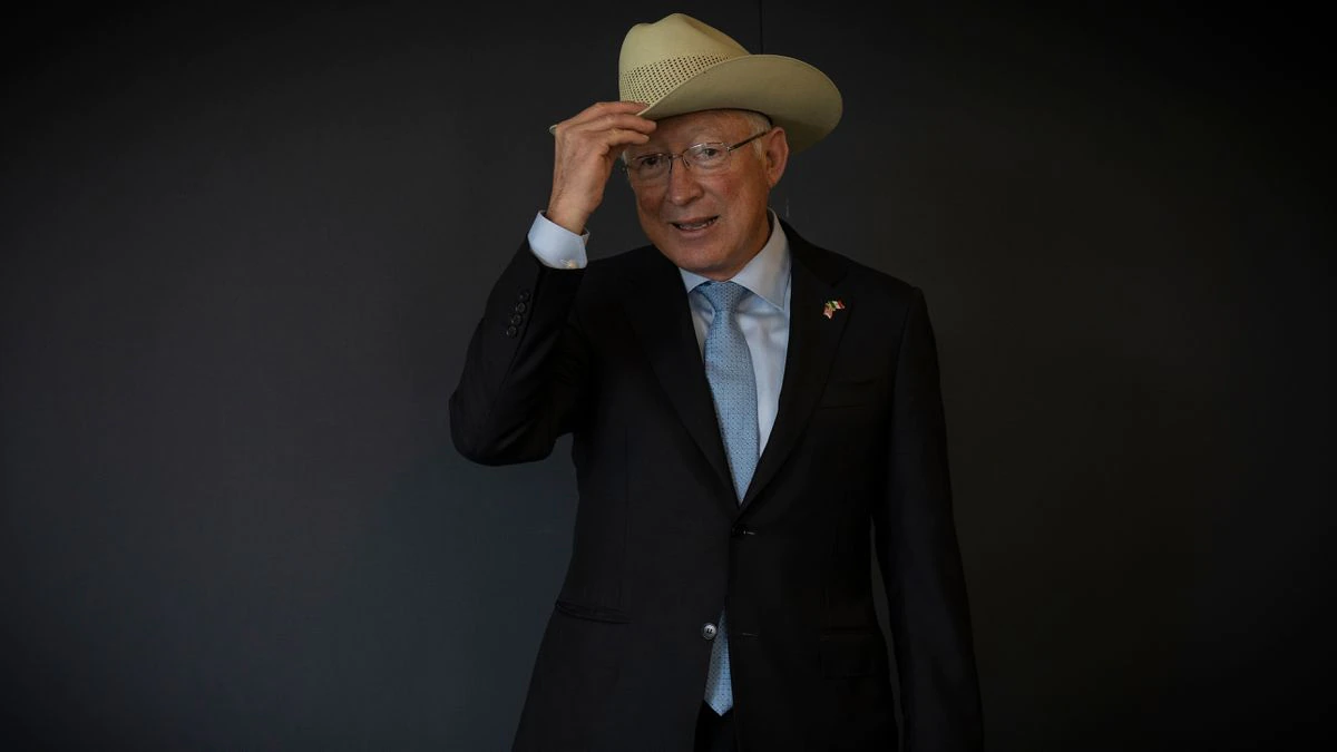 Ken Salazar: “Tenemos que quebrar las cadenas de criminalidad en la frontera”