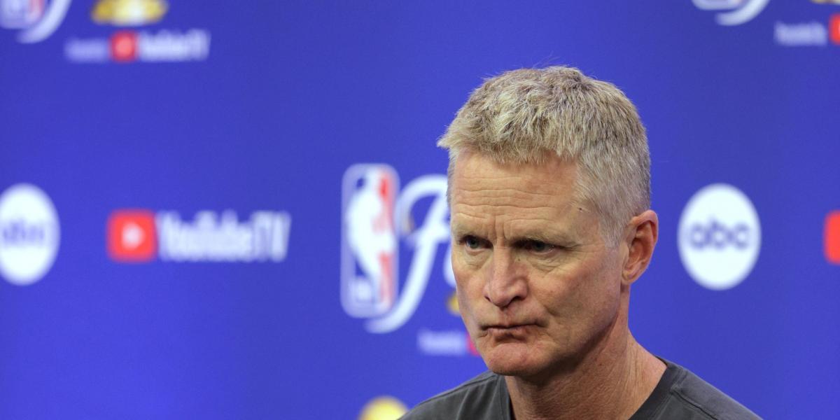 Kerr compara a Curry con Federer y dice que "es como un metrónomo"