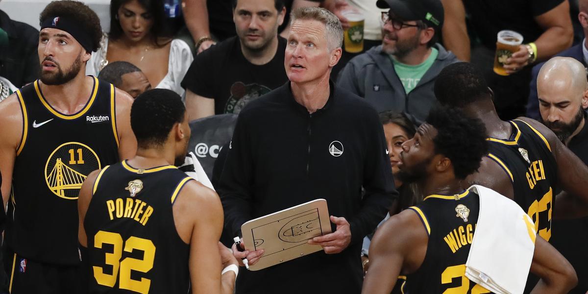 Kerr: "Los rebotes ofensivos nos mataron"