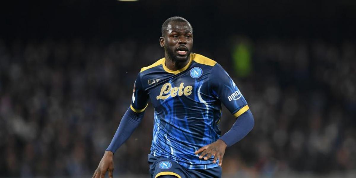 Koulibaly se lo piensa: si el Barça no aprieta podría renovar