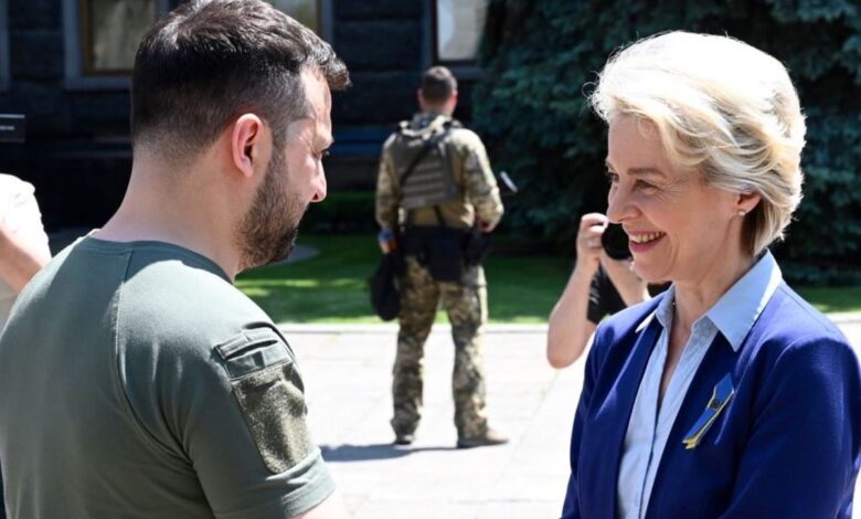 La Comisión Europea se inclina por aceptar la candidatura al ingreso de Ucrania y Moldavia en la UE