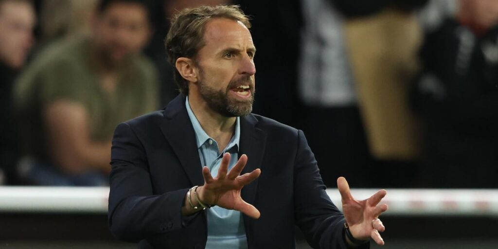 La Federación Inglesa muestra su confianza en Southgate