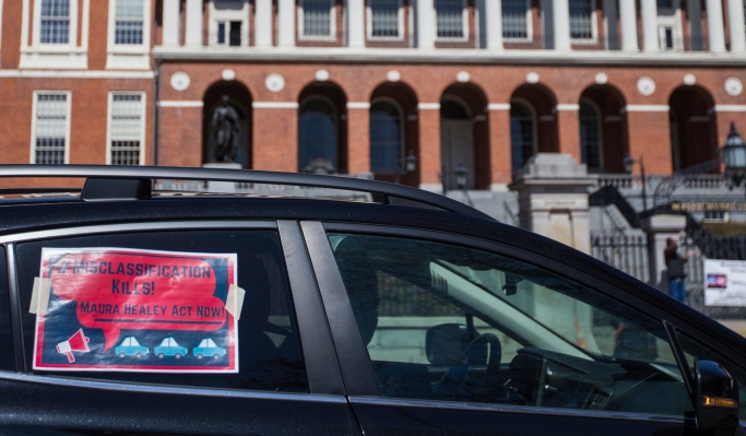 La corte de Massachusetts rechaza la votación para definir a los trabajadores temporales como contratistas