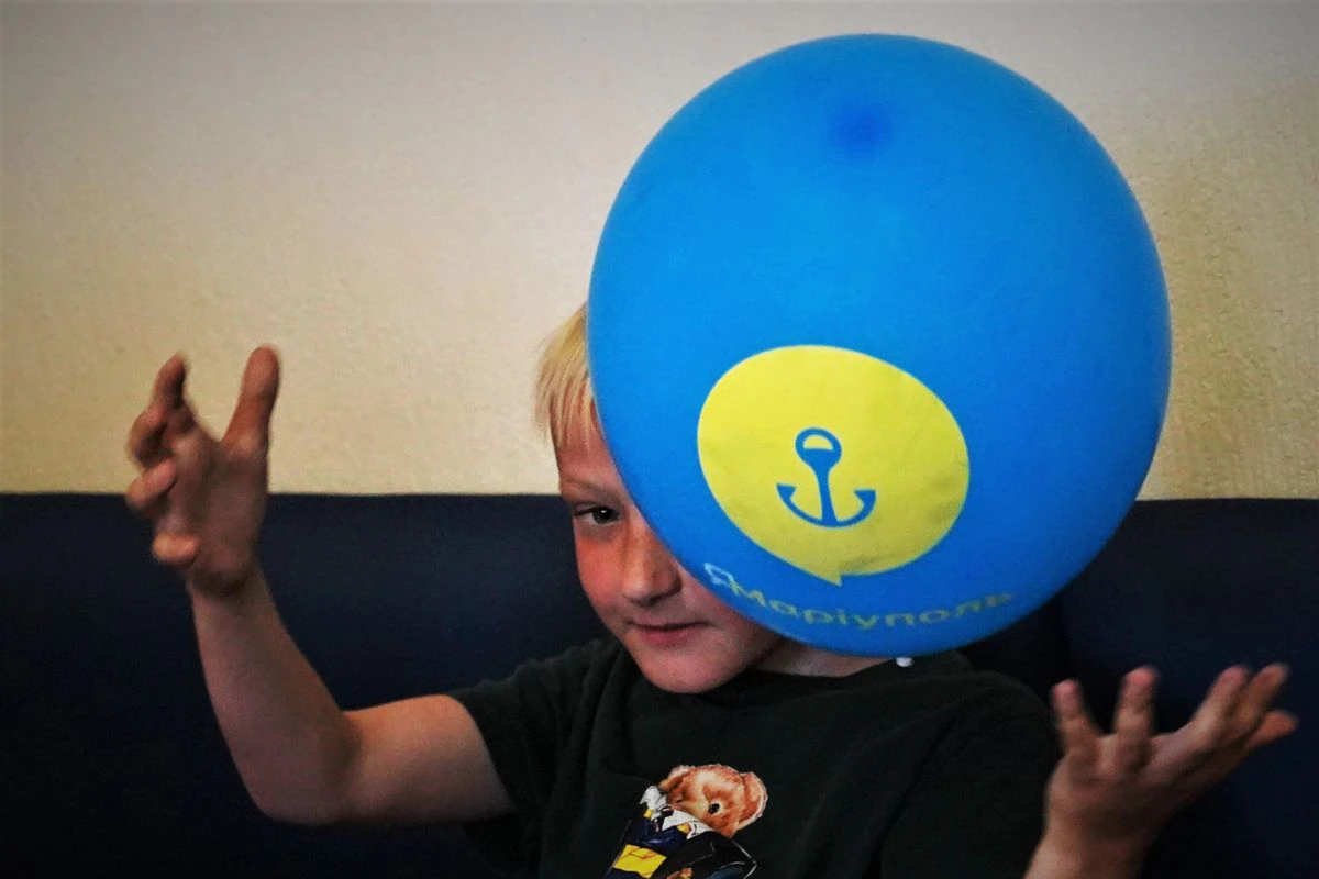 La diáspora de Mariupol se extiende por Ucrania: “Mi padre murió salvándonos”