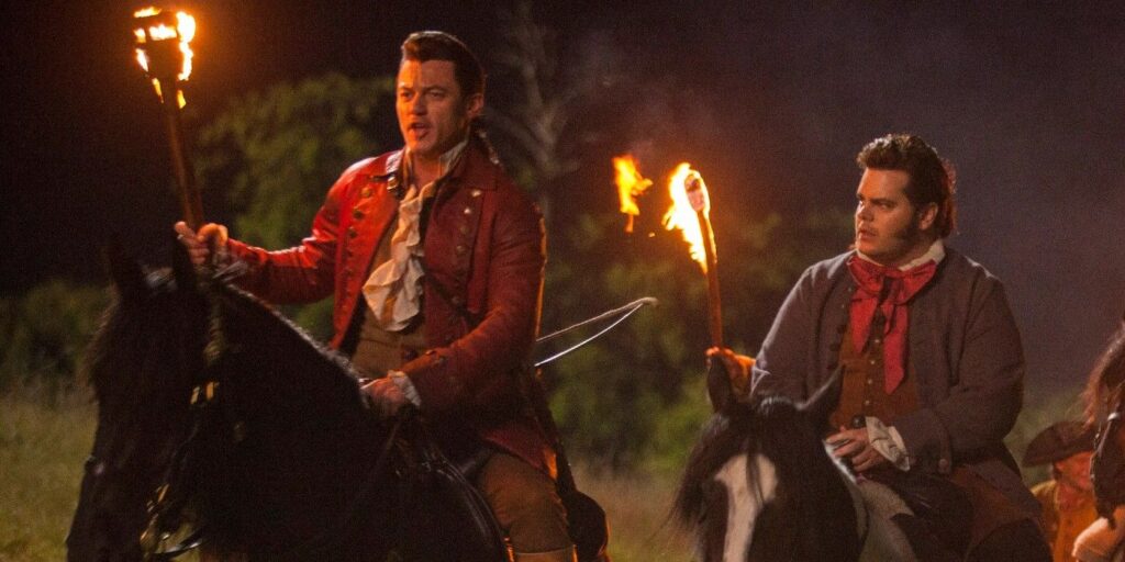 La estrella de la precuela de La bella y la bestia da una actualización después del retraso en la filmación