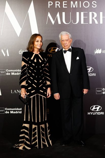 Mario Vargas Llosa e Isabel Preysler en un photocall / Gtres