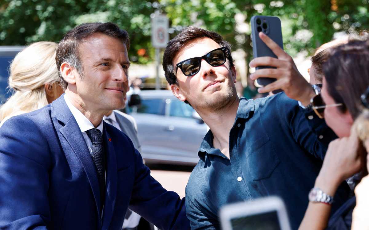 La izquierda de Melenchon gana terreno frente a la alianza de Macron en Francia, según encuestas