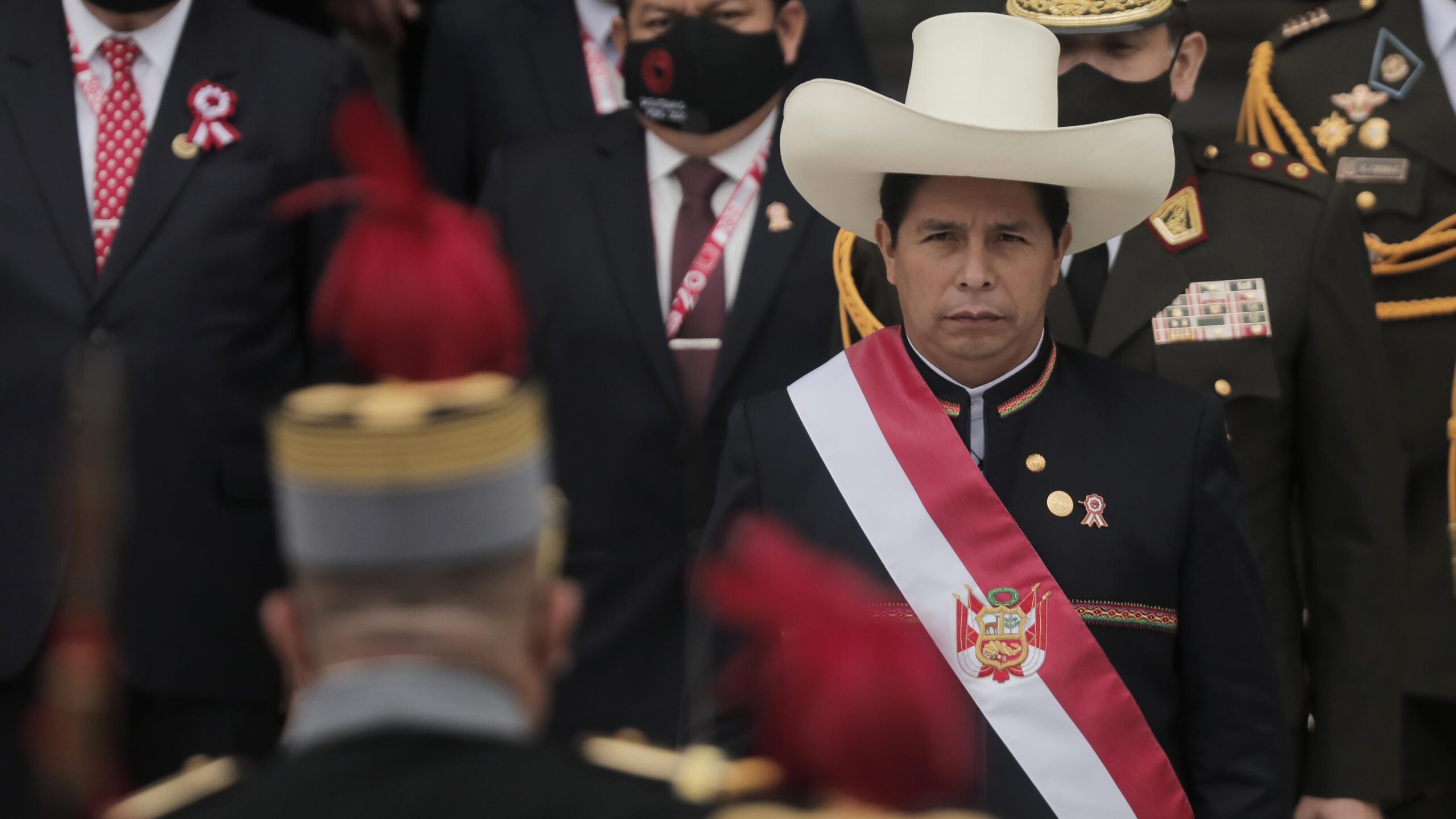 Las FFAA de Perú reafirman que son respetuosas de la Constitución, tras la filtración de polémicos audios