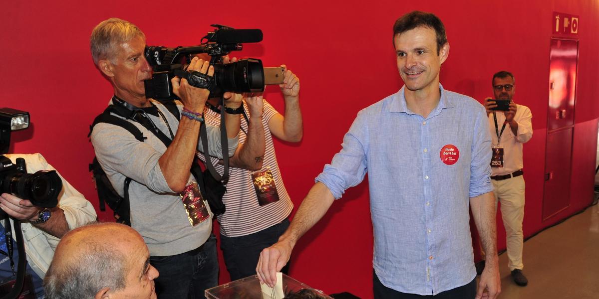 Las encuestas dan con claridad ganador a Jon Uriarte