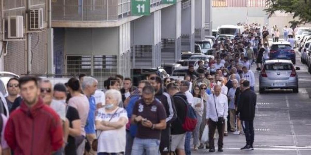 Las entradas del Tenerife-Girona, agotadas y ya en la reventa