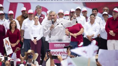 Las quejas ante el INE por la carrera presidencial anticipada profundizan el choque entre Morena y la oposición
