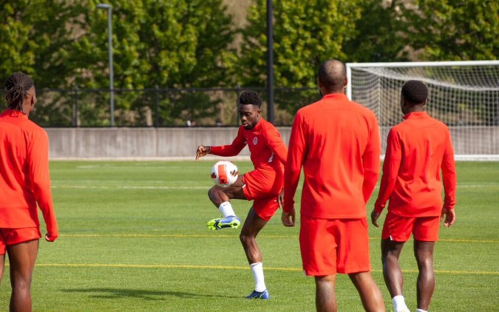 Levantan canadienses su "huelga", pero siguen las negociaciones con Canada Soccer | Tuit