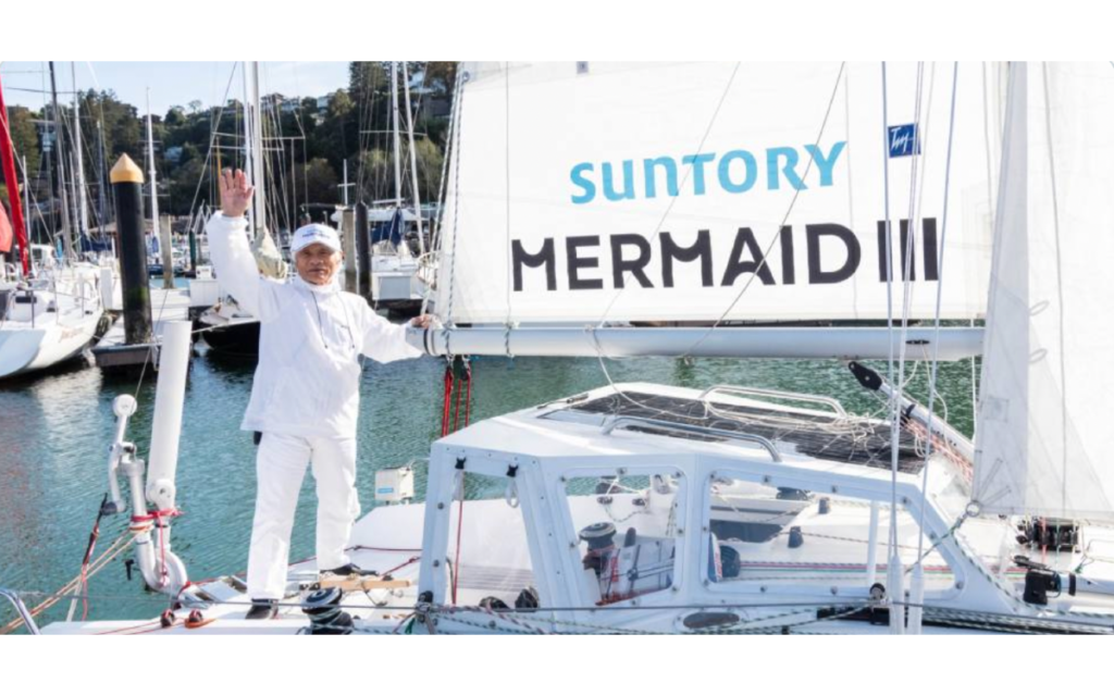 Logra navegante japonés, de 83 años, una hazaña al cruzar en solitario el Océano Pacífico | Tuit