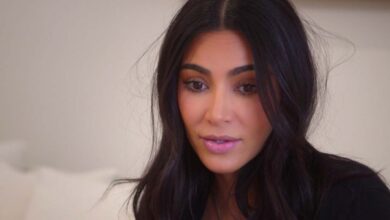 Los fanáticos dicen que Kim Kardashian le da crédito a Kanye con la marca SKKN para cambiar la culpa