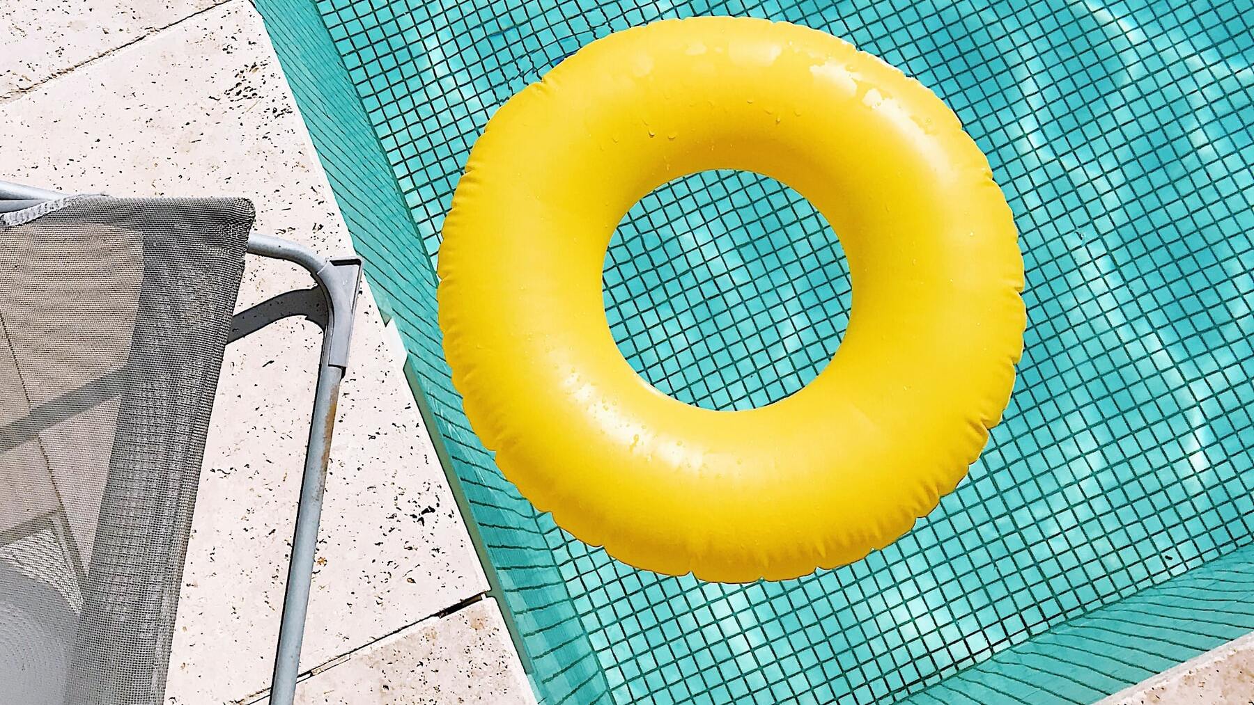 Los tres trucazos definitivos para calentar tu pisicina este verano