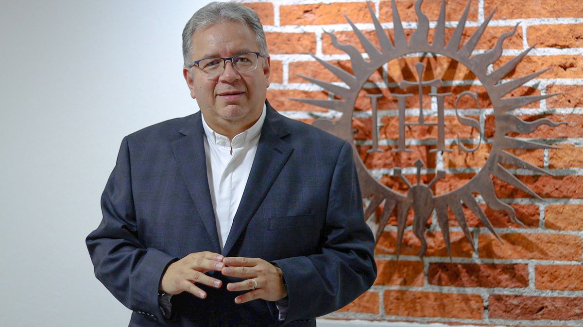 Luis Gerardo Moro, líder de los Jesuitas en México: “Los ‘abrazos, no balazos’ ya son una frase trillada”