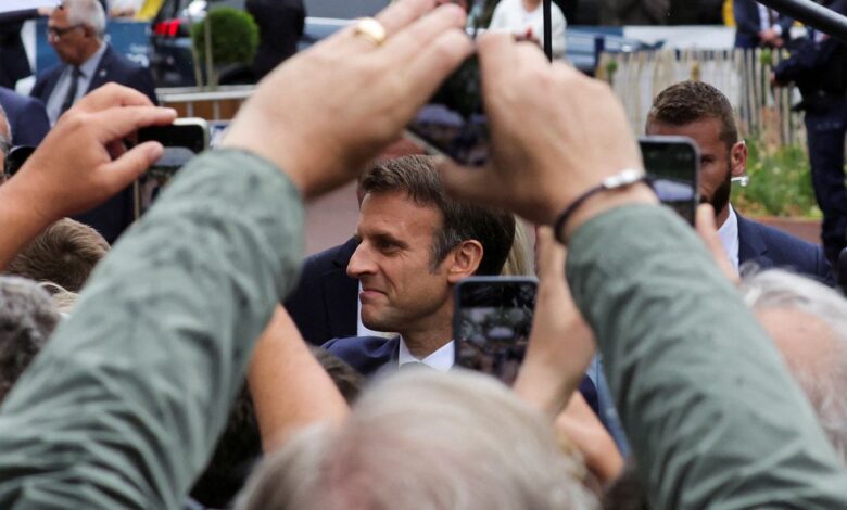 Macron pierde la mayoría absoluta en las elecciones legislativas de Francia, según las primeras proyecciones