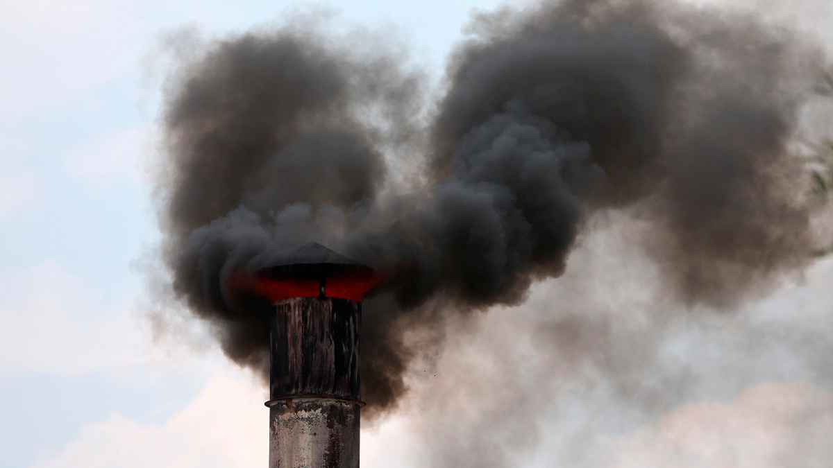 Madre católica podría recibir $445,000 por cremación no autorizada de su hijo en Los Ángeles