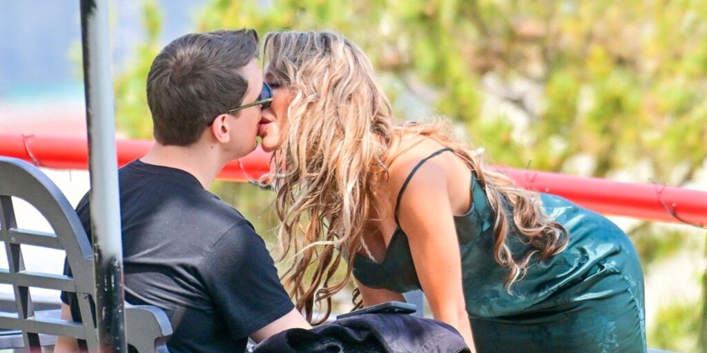 Mamá adolescente: Farrah aclara su relación después de besar a Mack Lovat