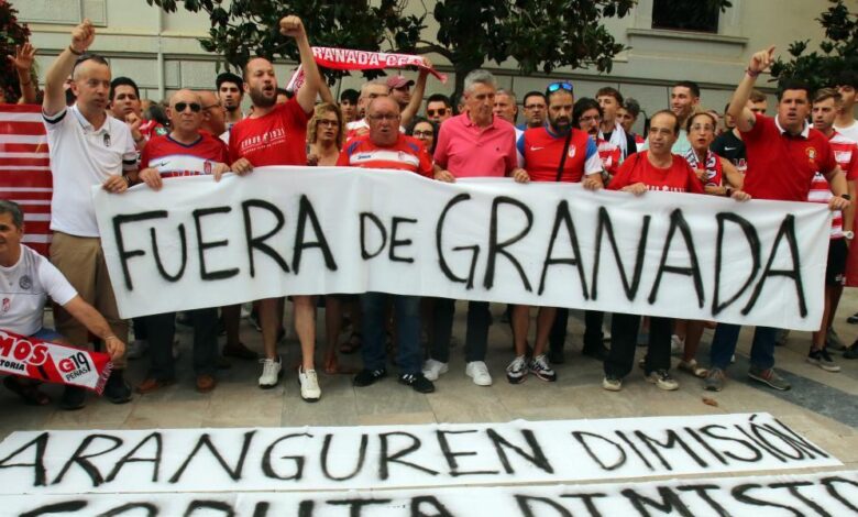 Manifestación contra los dueños del Granada
