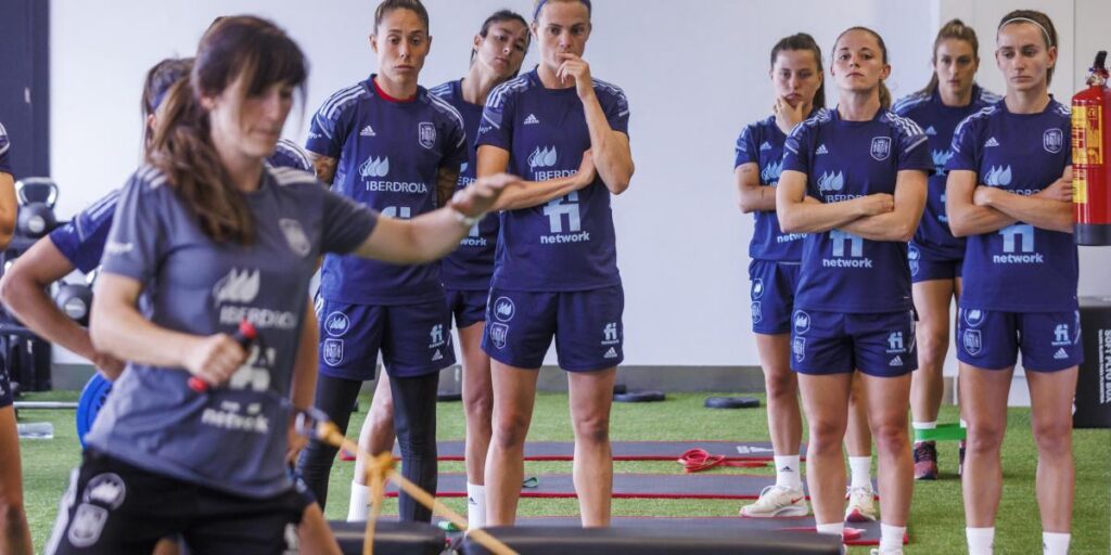 Mapi León, Sheila García, Sandra Paños y Andrea Pereira, positivas en COVID