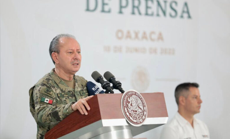 Marinos robaban uniformes para venderlos al narco: Semar