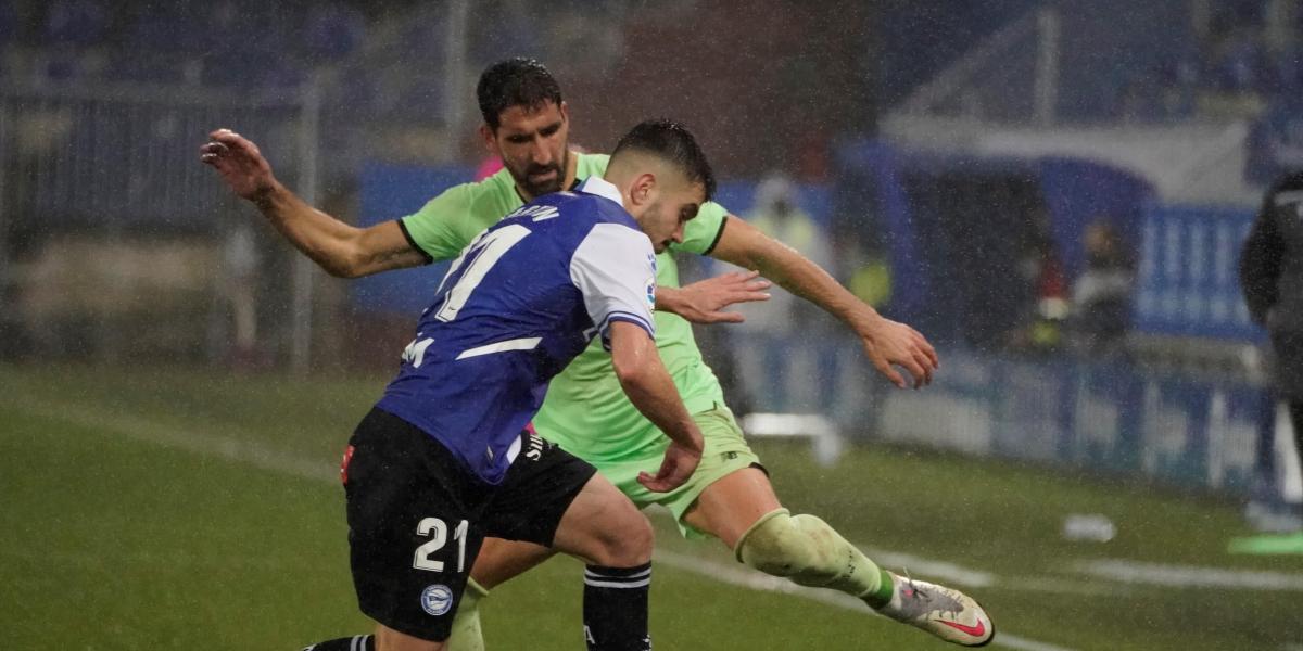 Martín Aguirregabiria se queda