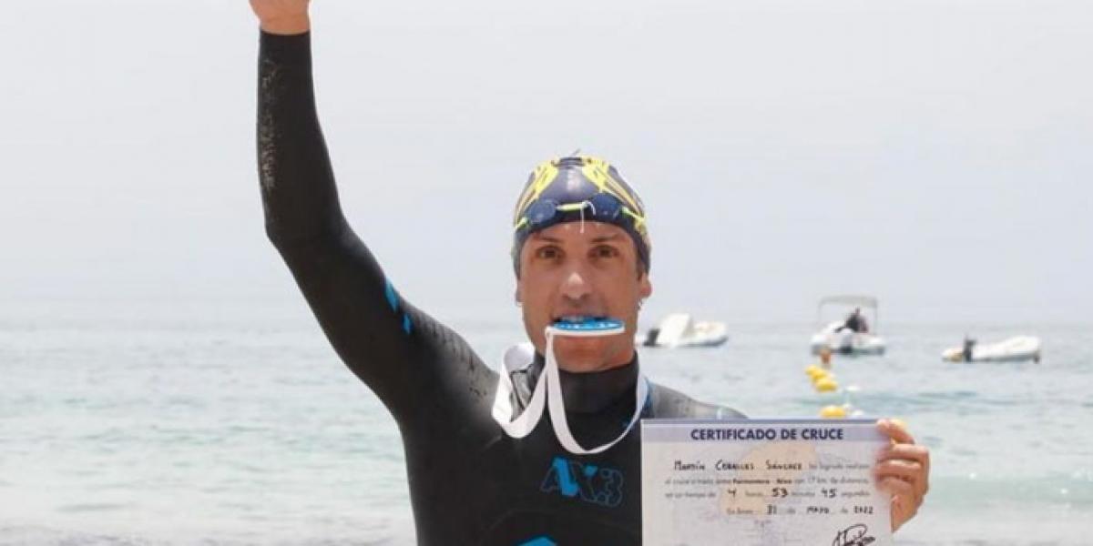 Martín Ceballos, de Dvicio, cruza las Pitiusas por un reto solidario