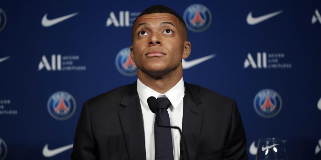 Mbappé paga este dineral por un cuadro en una subasta solidaria