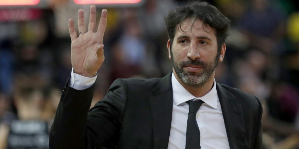 Mumbrú, sexto entrenador español consecutivo para el banquillo del Valencia