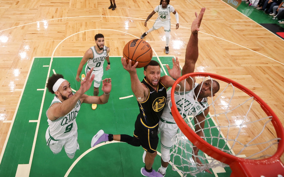 NBA: Stephen Curry rescata a Warriors en el Juego 4 de la Serie Final (2-2) | Video