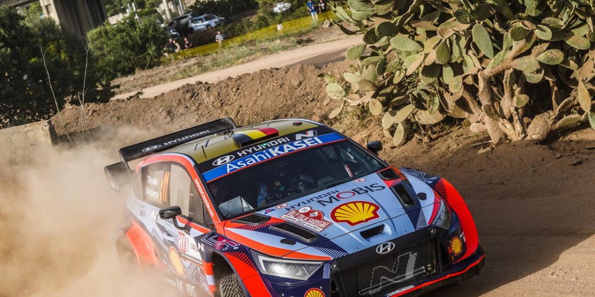 Neuville, primer líder del Rally de Italia y Sordo empieza a 1"7