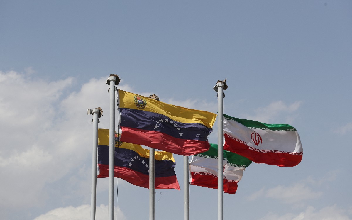 Nicolás Maduro llega a Irán para firmar plan de cooperación a 20 años