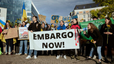 Nueva marca de activista apunta a la guerra de Ucrania y la crisis climática, juntos