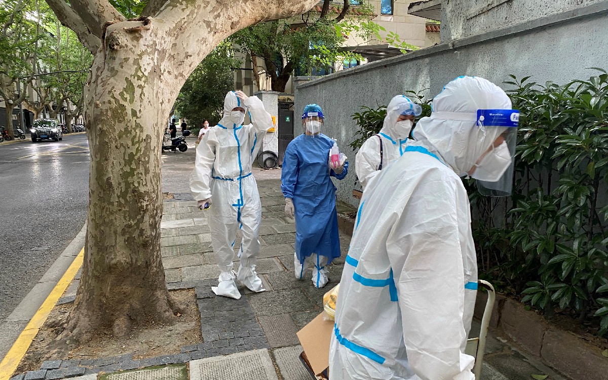 Pekín advierte de “brote explosivo” de Covid surgido en bar; Shanghái realiza pruebas masivas