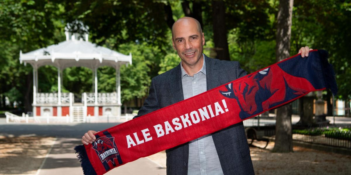 Peñarroya: "Vengo a un club top en Euroliga y que compite contra los mejores"