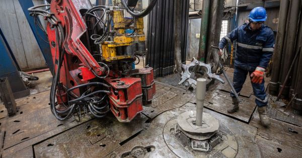 Petróleo: la OPEP prometió aumentar la producción, pero el mercado no está convencido y los precios vuelven a subir