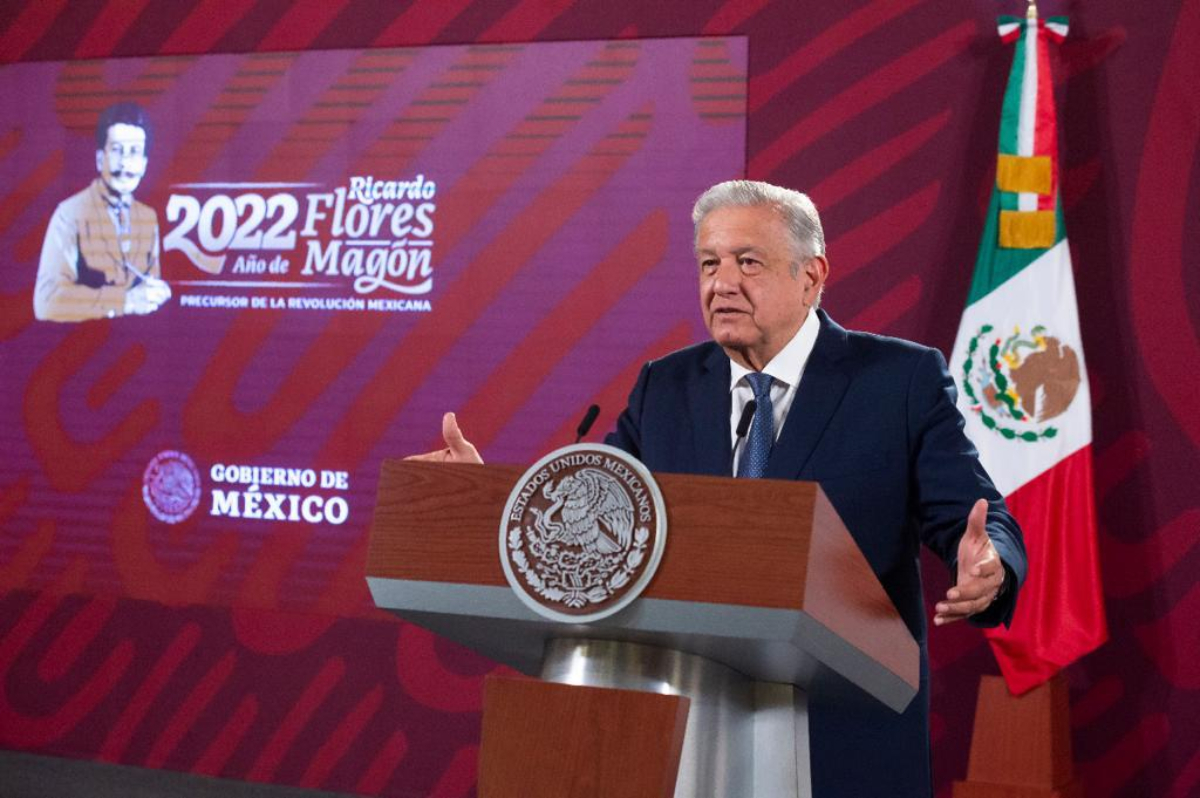 Pide AMLO pasar de “austeridad republicana” a “pobreza franciscana”